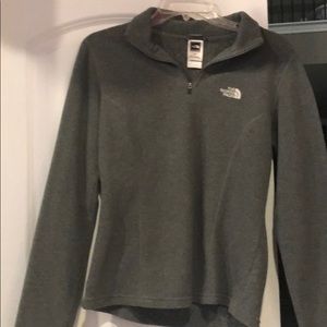 North face pullover